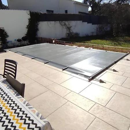 Avec Piscine, A La Campagne !!! Boisseron