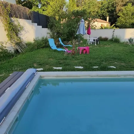 Дом отдыха Avec Piscine, A La Campagne !!! *